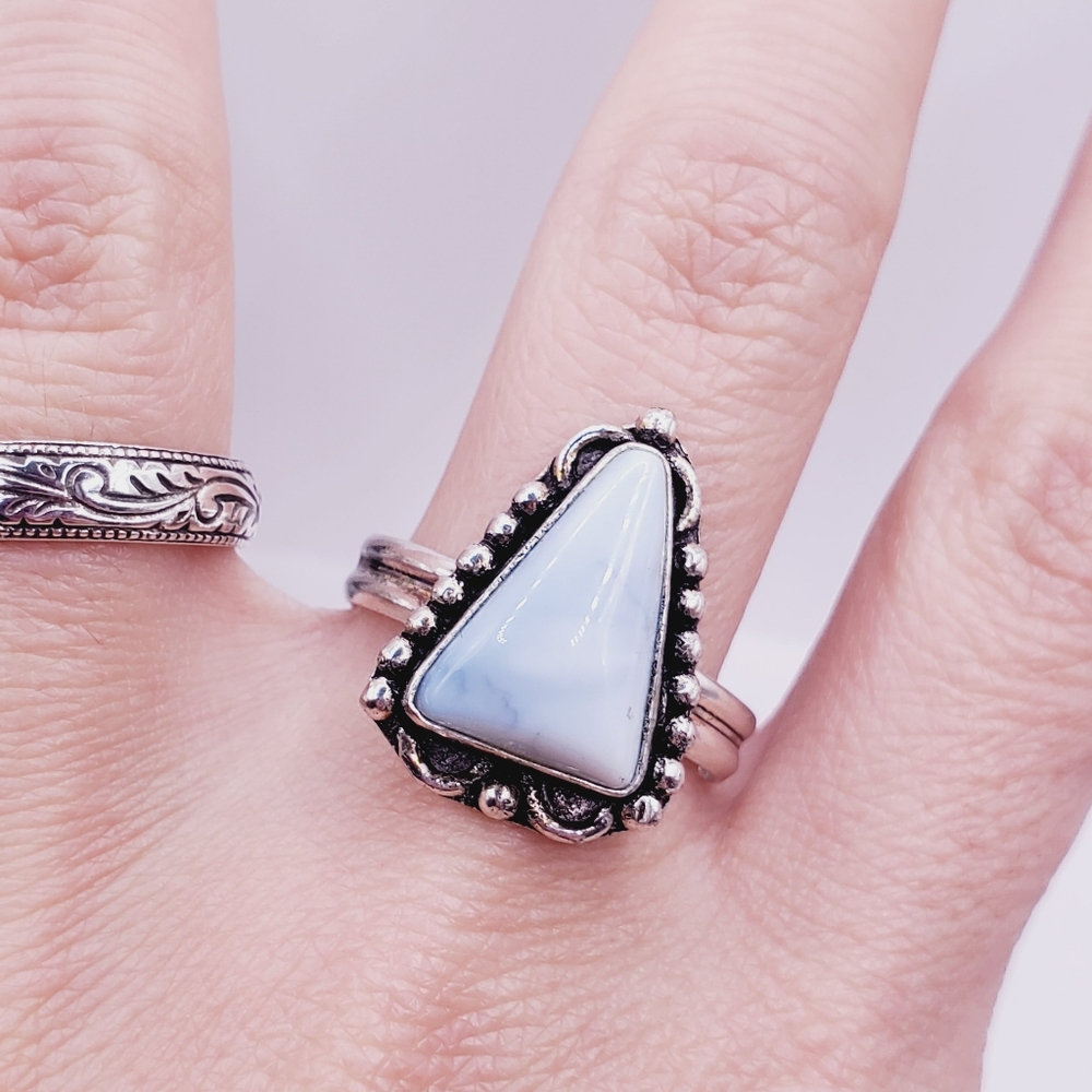 Genuine Triangle Bezel Set Blue Owyee Opal 925 Sterling Silver Vintage Ring - Picture 2 of 4